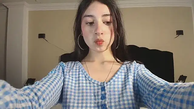 GabySweett  online show from 10-08-25, 01:20