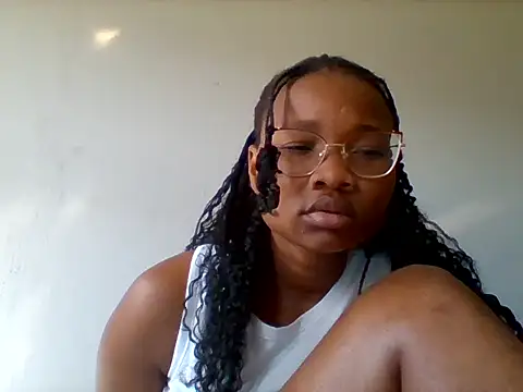Snapshot of SugarSpiceXXX chatting on 10-21-25, 06:36 SugarSpiceXXX online show from 10-21-25, 06:36