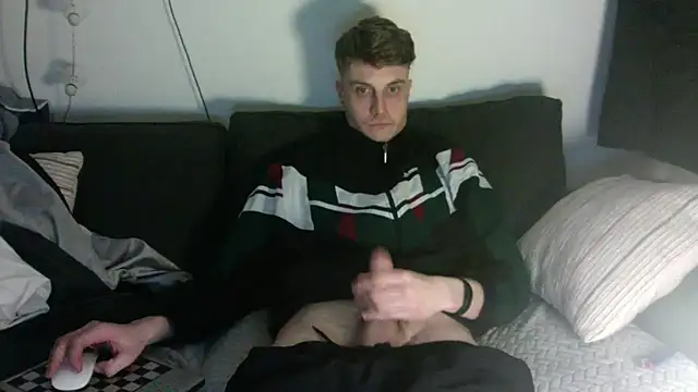 bangzrr3 online show from 02-09-26, 07:51