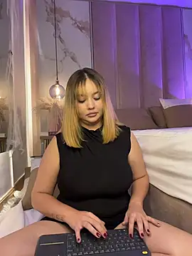 Angelina velvett online show from 10-28-25, 10:34