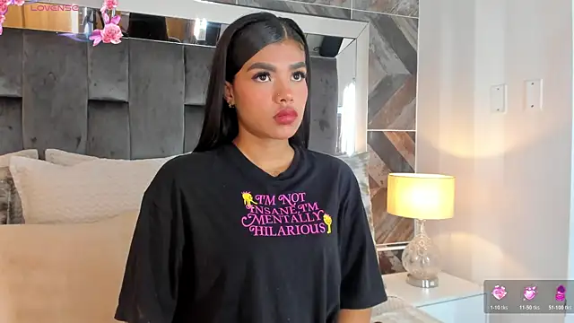 Snapshot of NaylaGrey chatting on 11-07-25, 12:16 NaylaGrey online show from 11-07-25, 12:16