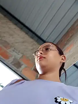 young dairy01 online show from 10-04-25, 12:14