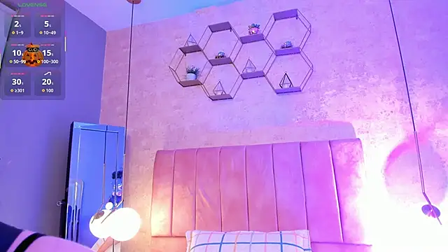 Snapshot of MAGIC_VERA chatting on 10-07-25, 12:02 MAGIC VERA online show from 10-07-25, 12:02