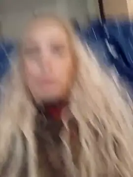 Snapshot of Conny_Shellie chatting on 11-12-25, 09:14 Conny Shellie online show from 11-12-25, 09:14