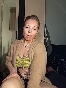 Conny Shellie online show from 03-25-26, 07:42