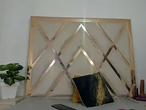 indiraasm online show from 10-04-25, 04:21