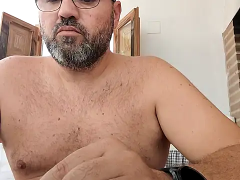 Snapshot of morenet_festero chatting on 10-05-25, 01:53 morenet festero online show from 10-05-25, 01:53