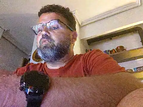 Snapshot of morenet_festero chatting on 10-27-25, 01:31 morenet festero online show from 10-27-25, 01:31