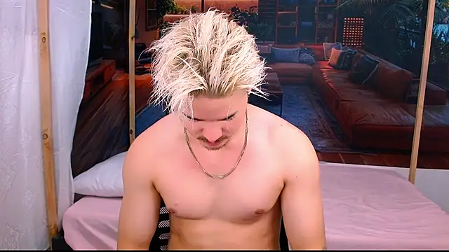 AlexPiersss online show from 10-31-25, 07:04