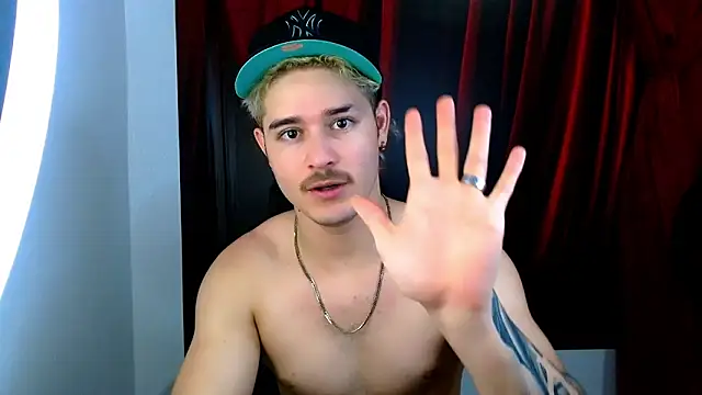 AlexPiersss online show from 11-05-25, 07:03