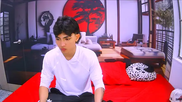 Snapshot of RomeoMillerr chatting on 10-02-25, 08:05 RomeoMillerr online show from 10-02-25, 08:05