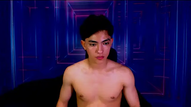 Snapshot of RomeoMillerr chatting on 10-11-25, 07:12 RomeoMillerr online show from 10-11-25, 07:12