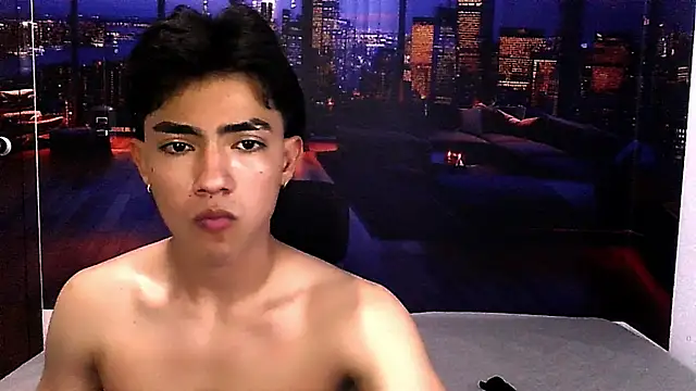 Snapshot of RomeoMillerr chatting on 10-21-25, 07:58 RomeoMillerr online show from 10-21-25, 07:58