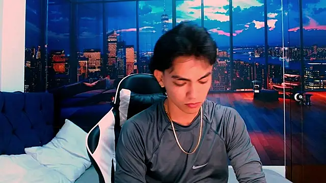 Snapshot of RomeoMillerr chatting on 11-13-25, 07:13 RomeoMillerr online show from 11-13-25, 07:13