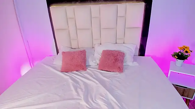 Snapshot of Athenea__fox chatting on 10-11-25, 11:20 Athenea fox online show from 10-11-25, 11:20