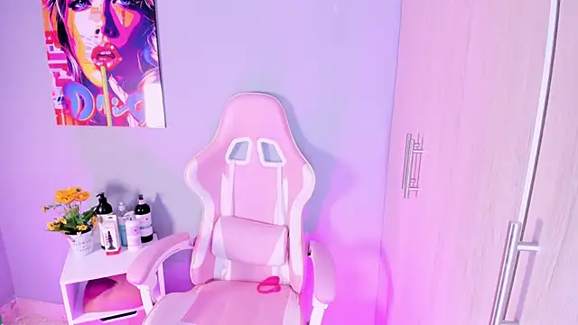 Athenea  fox online show from 11-24-25, 11:54