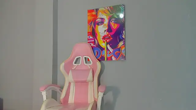 Athenea  fox online show from 12-22-25, 12:35