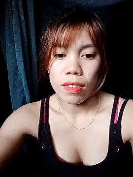 Snapshot of nhinhi-sexy chatting on 10-12-25, 03:05 nhinhi-sexy online show from 10-12-25, 03:05