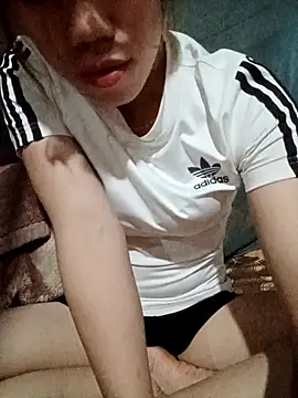 Snapshot of nhinhi-sexy chatting on 10-30-25, 12:39 nhinhi-sexy online show from 10-30-25, 12:39