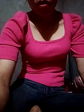 Snapshot of nhinhi-sexy chatting on 11-02-25, 10:50 nhinhi-sexy online show from 11-02-25, 10:50