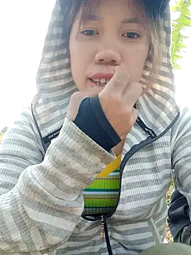 Snapshot of nhinhi-sexy chatting on 11-05-25, 02:11 nhinhi-sexy online show from 11-05-25, 02:11