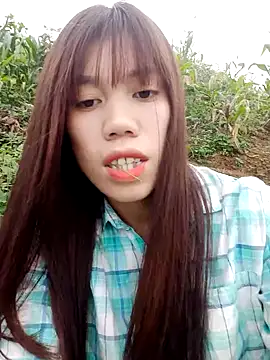 Snapshot of nhinhi-sexy chatting on 11-09-25, 04:22 nhinhi-sexy online show from 11-09-25, 04:22