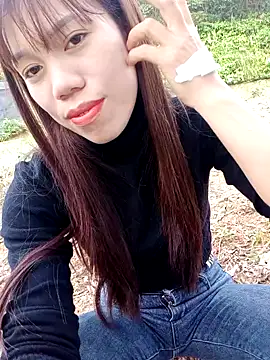 Snapshot of nhinhi-sexy chatting on 11-16-25, 04:51 nhinhi-sexy online show from 11-16-25, 04:51