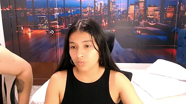 Charly and laura online show from 10-10-25, 07:13