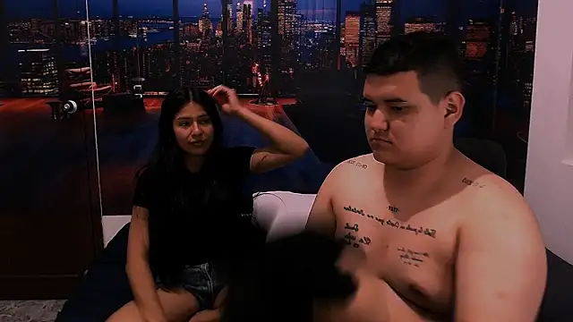 Charly and laura online show from 10-24-25, 07:21