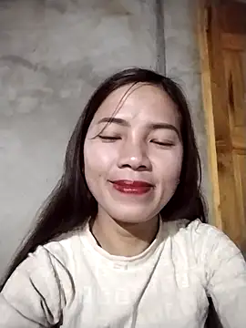 Snapshot of lmc-zz chatting on 02-21-26, 12:39 lmc-zz online show from 02-21-26, 12:39