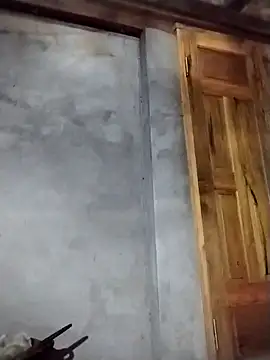 Snapshot of lmc-zz chatting on 03-08-26, 02:04 lmc-zz online show from 03-08-26, 02:04