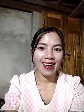 Snapshot of lmc-zz chatting on 04-05-26, 12:57 lmc-zz online show from 04-05-26, 12:57
