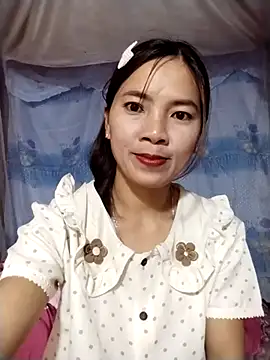 Snapshot of lmc-zz chatting on 04-14-26, 01:33 lmc-zz online show from 04-14-26, 01:33