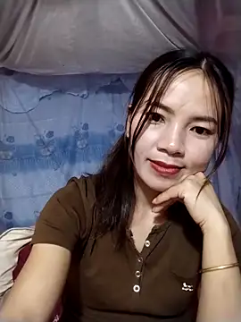 Snapshot of lmc-zz chatting on 04-25-26, 01:03 lmc-zz online show from 04-25-26, 01:03