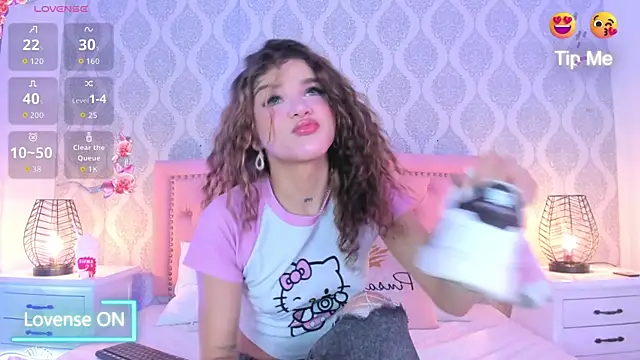 Snapshot of kendallspears_1 chatting on 11-08-25, 03:50 kendallspears 1 online show from 11-08-25, 03:50