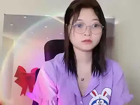 Snapshot of petite01 chatting on 09-26-25, 05:50 petite01 online show from 09-26-25, 05:50