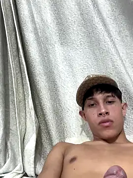 Adam Loveee online show from 10-27-25, 01:31