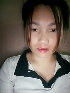 min-xinh online show from 09-30-25, 07:41