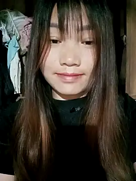 Snapshot of min-xinh chatting on 03-11-26, 10:05 min-xinh online show from 03-11-26, 10:05