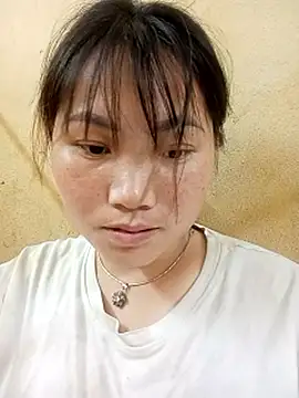 Snapshot of min-xinh chatting on 04-12-26, 02:11 min-xinh online show from 04-12-26, 02:11