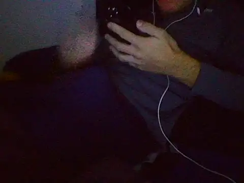 AlbertoRuiz086 online show from 10-10-25, 07:29