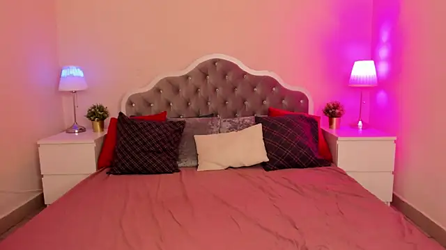 CamillaDreamer online show from 09-30-25, 02:33