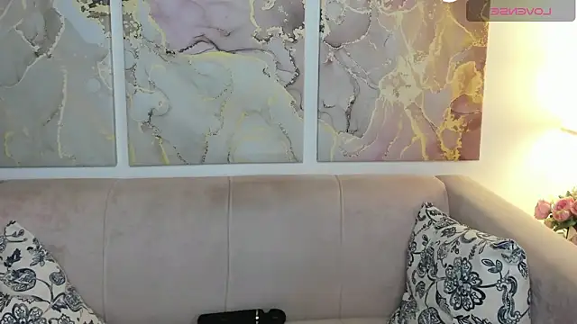 CamillaDreamer online show from 05-15-26, 11:34