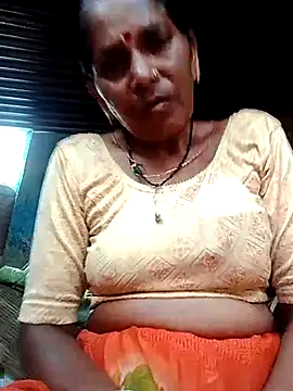 Snapshot of Rs_sonam chatting on 10-07-25, 11:29 Rs sonam online show from 10-07-25, 11:29