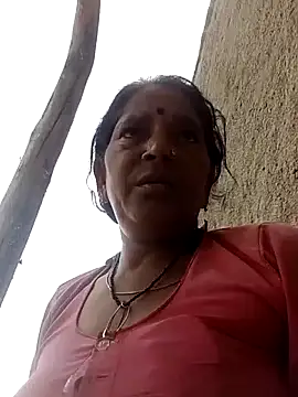 Snapshot of Rs_sonam chatting on 10-15-25, 07:41 Rs sonam online show from 10-15-25, 07:41