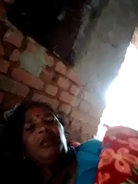 Snapshot of Rs_sonam chatting on 10-27-25, 05:33 Rs sonam online show from 10-27-25, 05:33