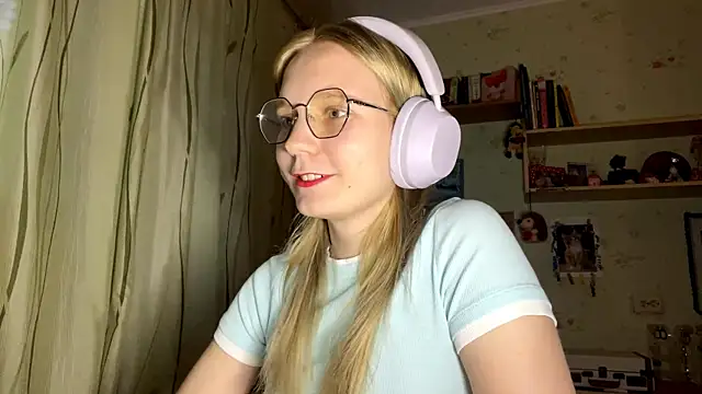 xX Looola Xx online show from 09-27-25, 02:33