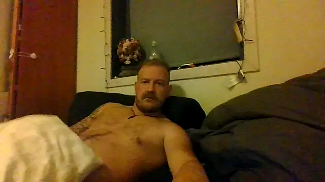 Snapshot of Real_viking chatting on 10-06-25, 10:07 Real viking online show from 10-06-25, 10:07