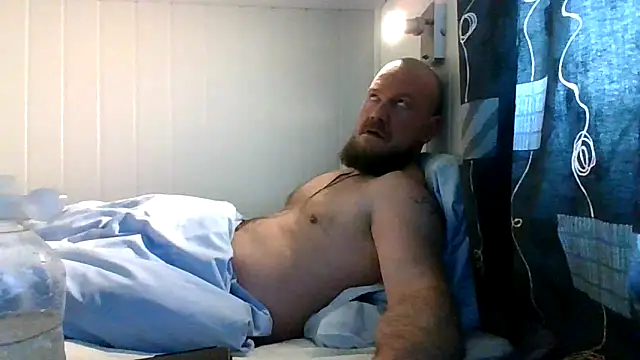 Snapshot of Real_viking chatting on 03-28-26, 05:01 Real viking online show from 03-28-26, 05:01