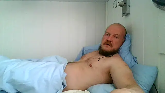 Snapshot of Real_viking chatting on 04-25-26, 10:40 Real viking online show from 04-25-26, 10:40